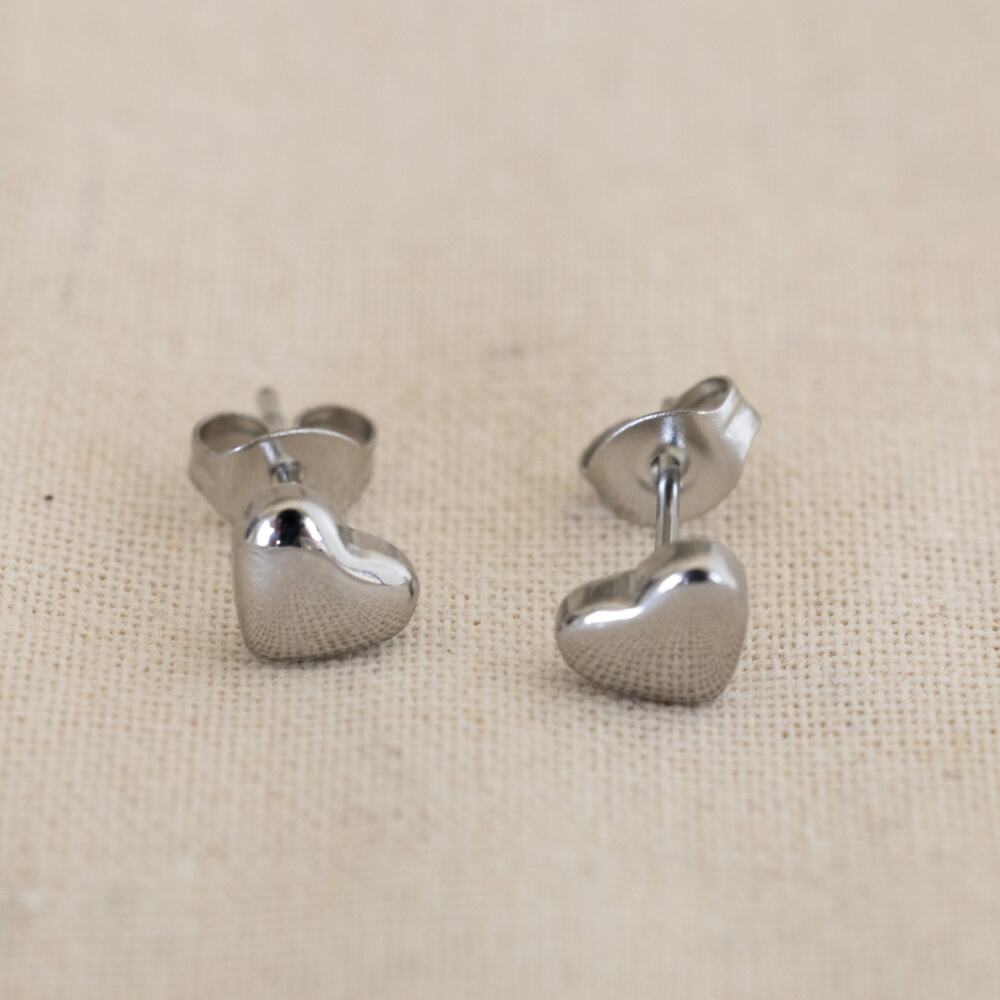 Y2k 2000s vintage Silver Heart Stud Earrings